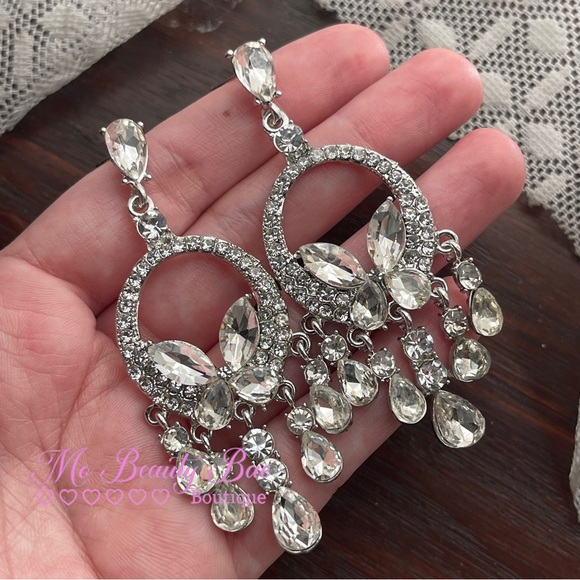MoBeautyBae Jewelry - Silver Butterfly Crystal Earrings